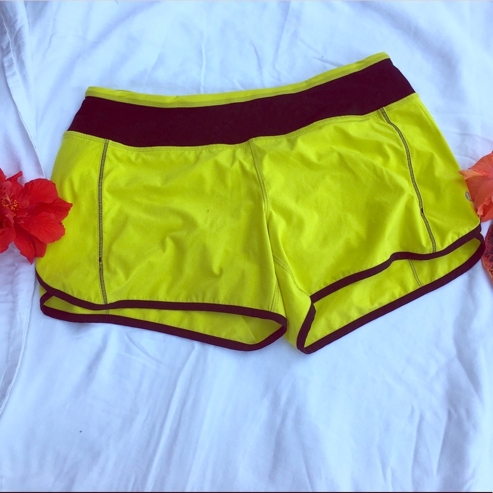 Lululemon green running shorts